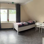 Homestay Pension Highway - Buende Carl Diem Strasse 46