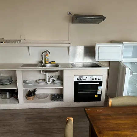 Pension Highway - Buende Carl Diem Strasse 46 Homestay *